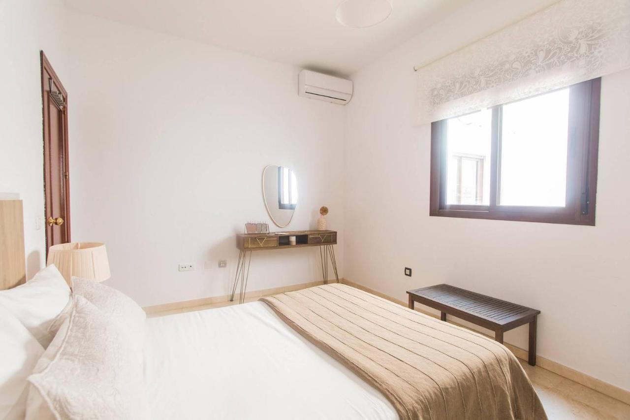 Compas Suites Malaga Bagian luar foto